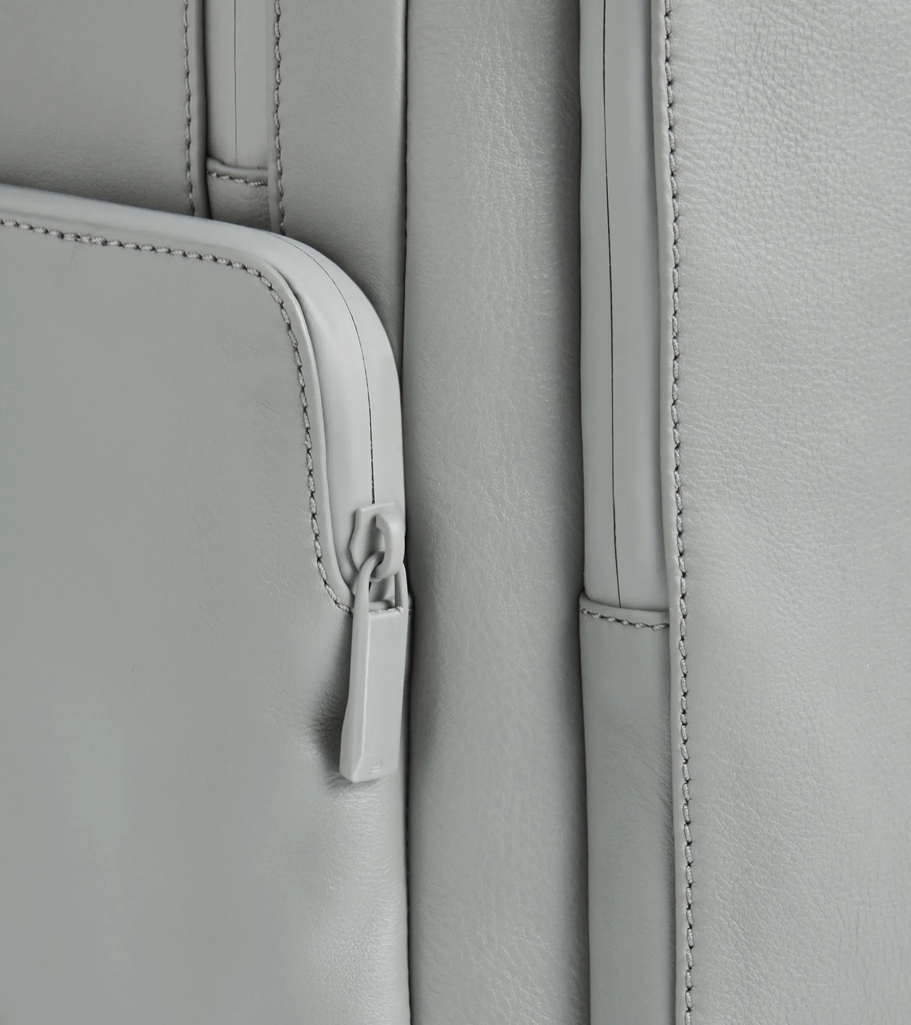 Roadster Leather Backpack M1
