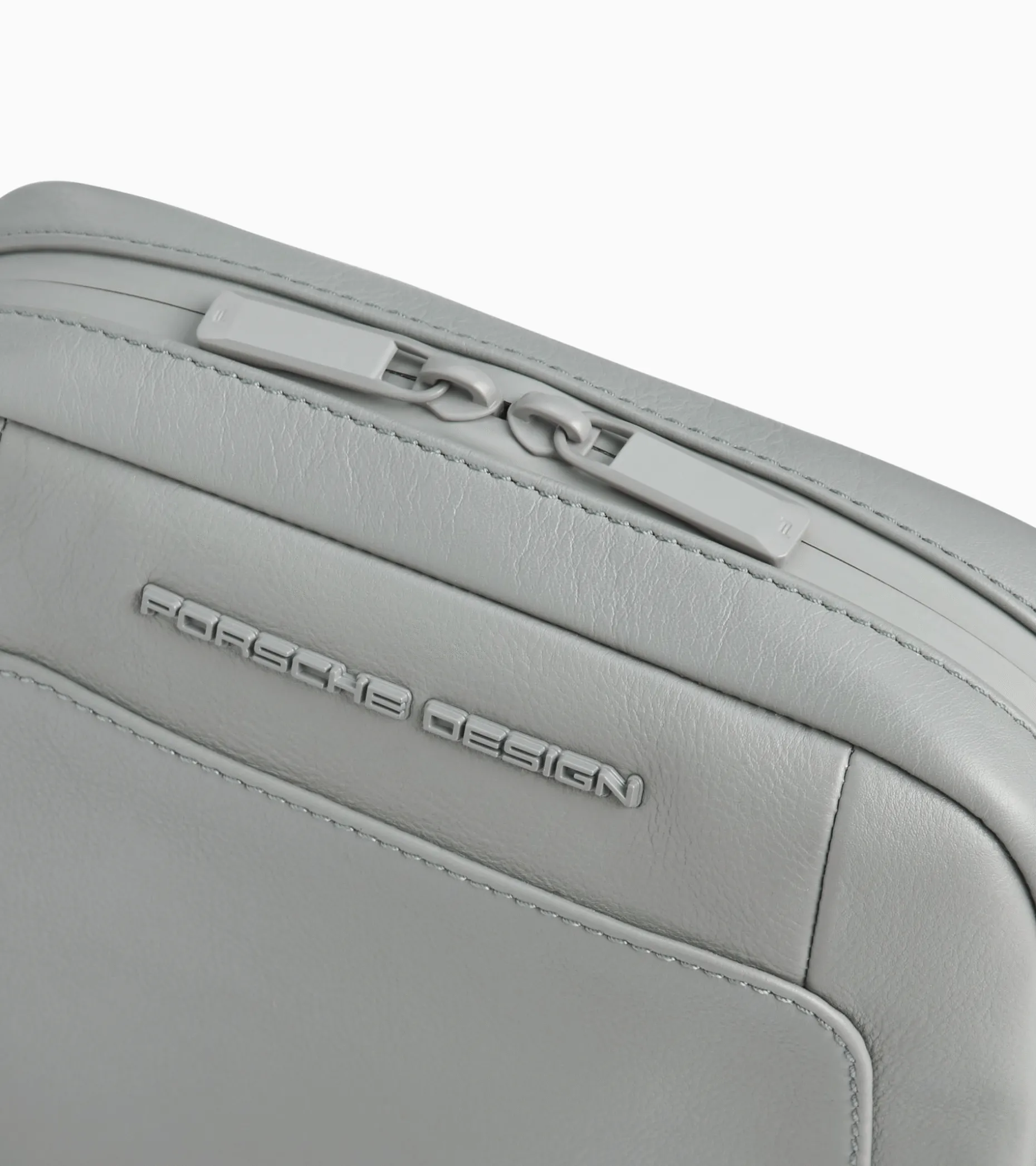 Roadster Leather Shoulderbag Xs