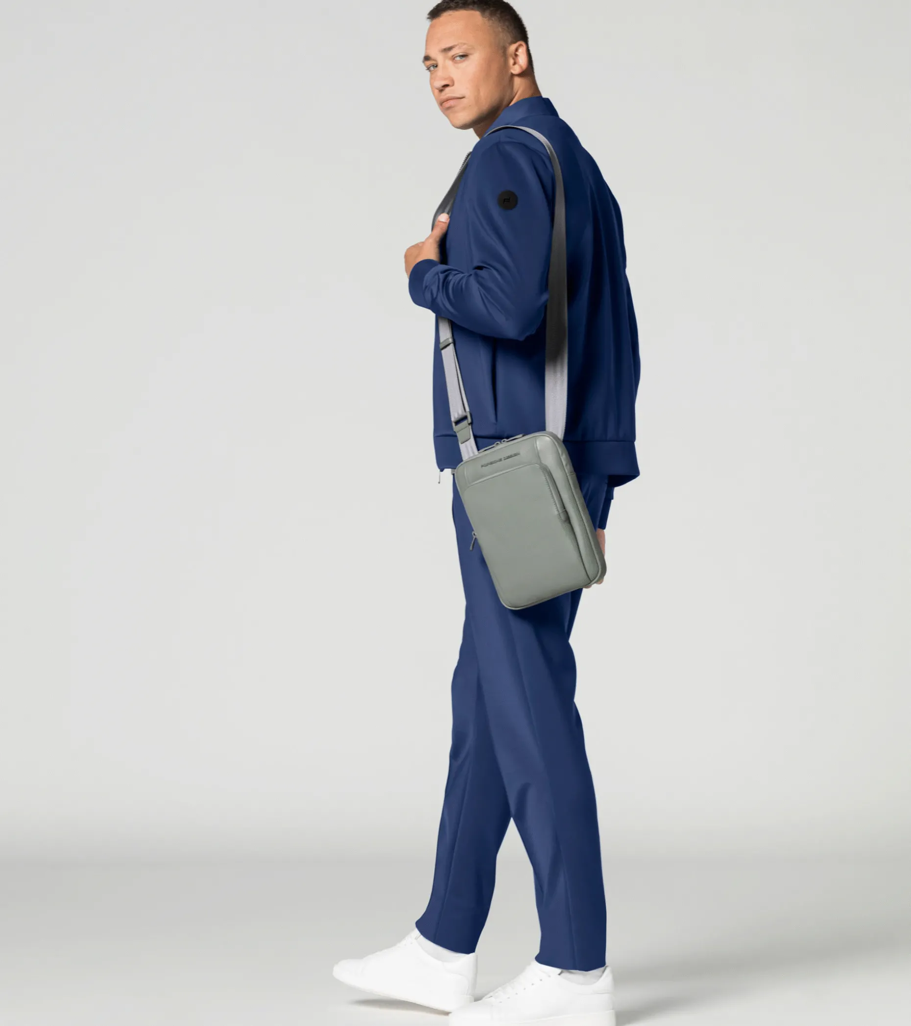 Roadster Leather Shoulderbag S