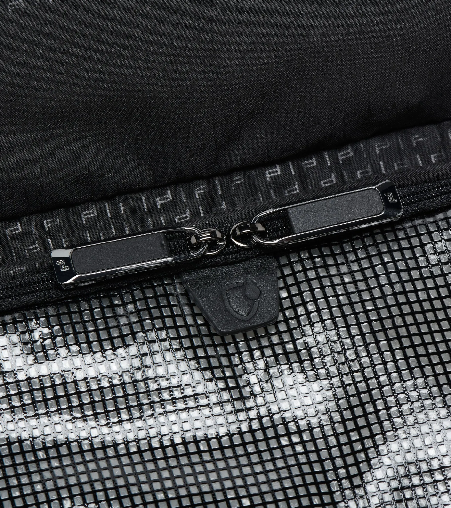 Roadster Nylon Washbag L