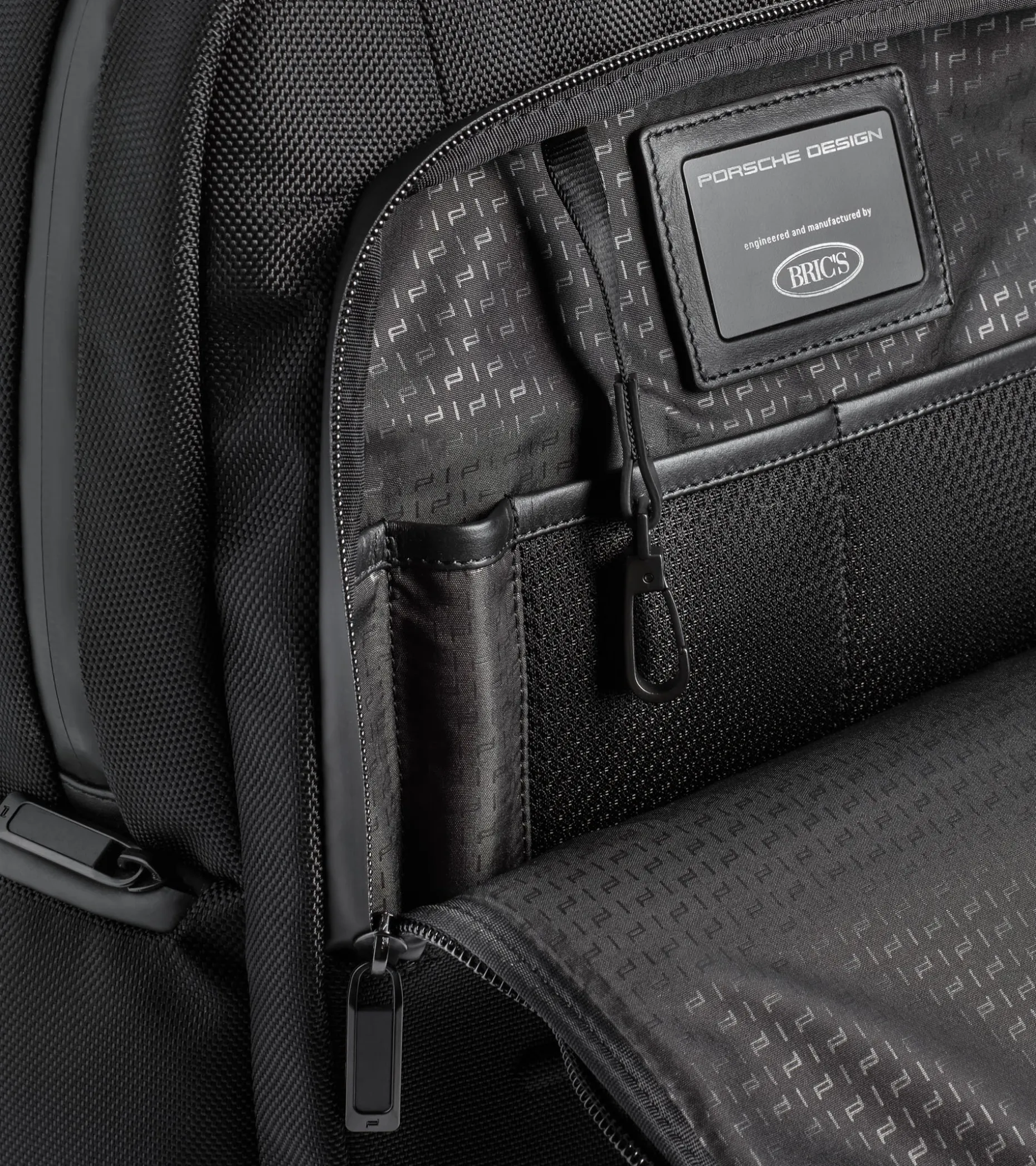 Roadster Pro Backpack L